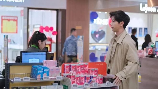 品却破 2000 亿：年轻人不谈恋爱了？mg不朽情缘游戏网站避孕套卖不动了情趣用(图2)